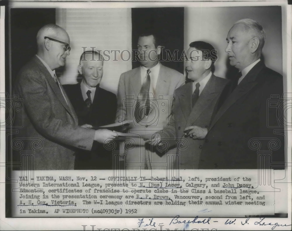 1952 Press Photo Robert Ahal president of Western International Baseball League- Historic Images