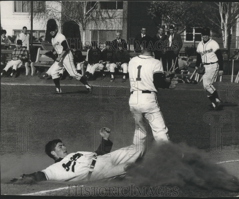 Press Photo Gonzaga-Whitworth college baseball action - sps19273- Historic Images