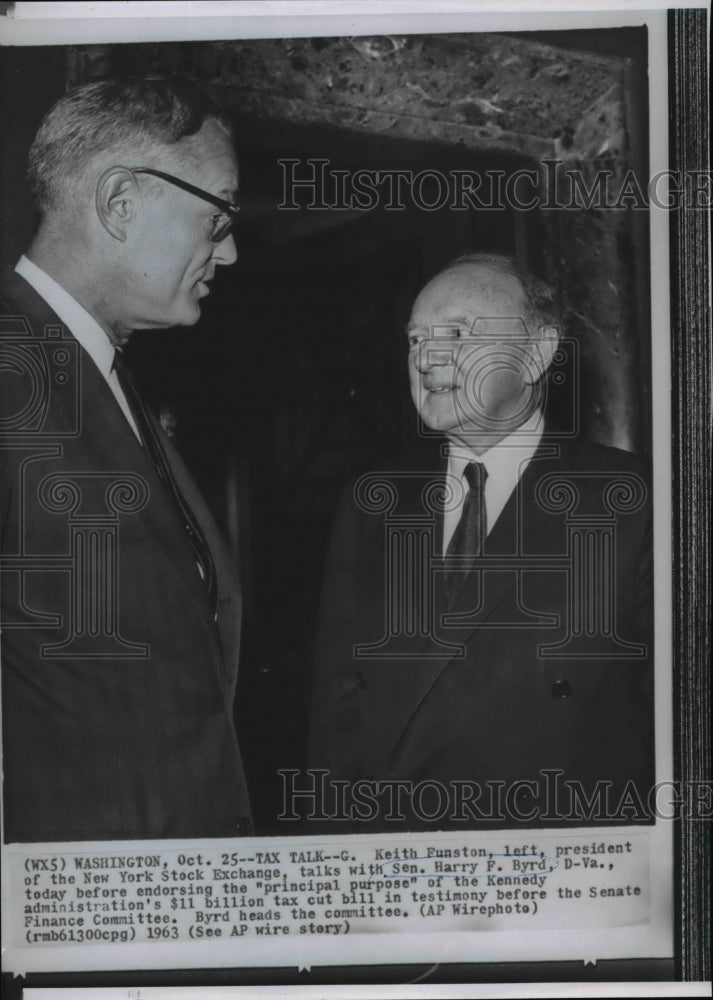 1963 Wire Photo Keith Funston president of NY Stock Exhange and Sen Harry Byrd - Historic Images