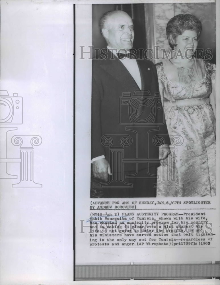 1963 Wire Photo President Habib Bourguiba of Tunisia walks with wife - Historic Images