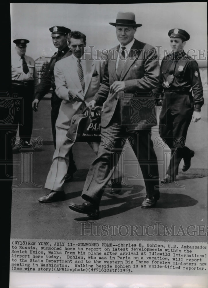 1953 Wire Photo Charles Bohlen, US Ambassador to Russia arrives Idlewild Airpor - Historic Images