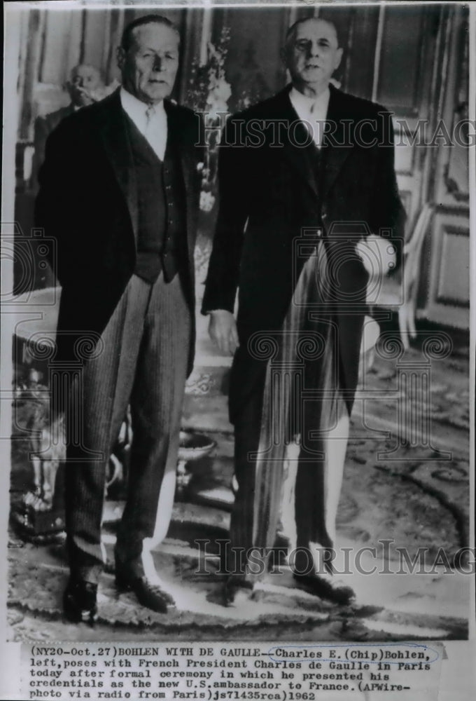 1962 Wire Photo Charles E. Bohlen poses with Pres. Charles de Gaulle of France - Historic Images