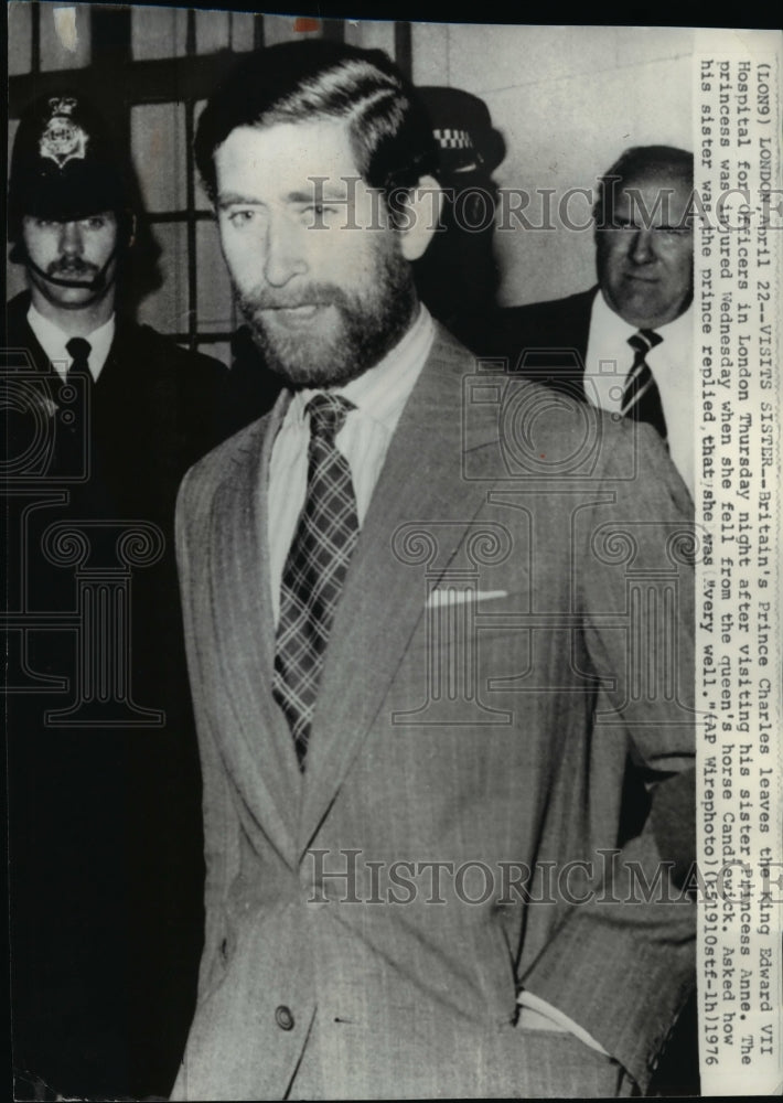 1976 Wire Photo Prince Charles visits sister at the King Edward II Hospital - Historic Images