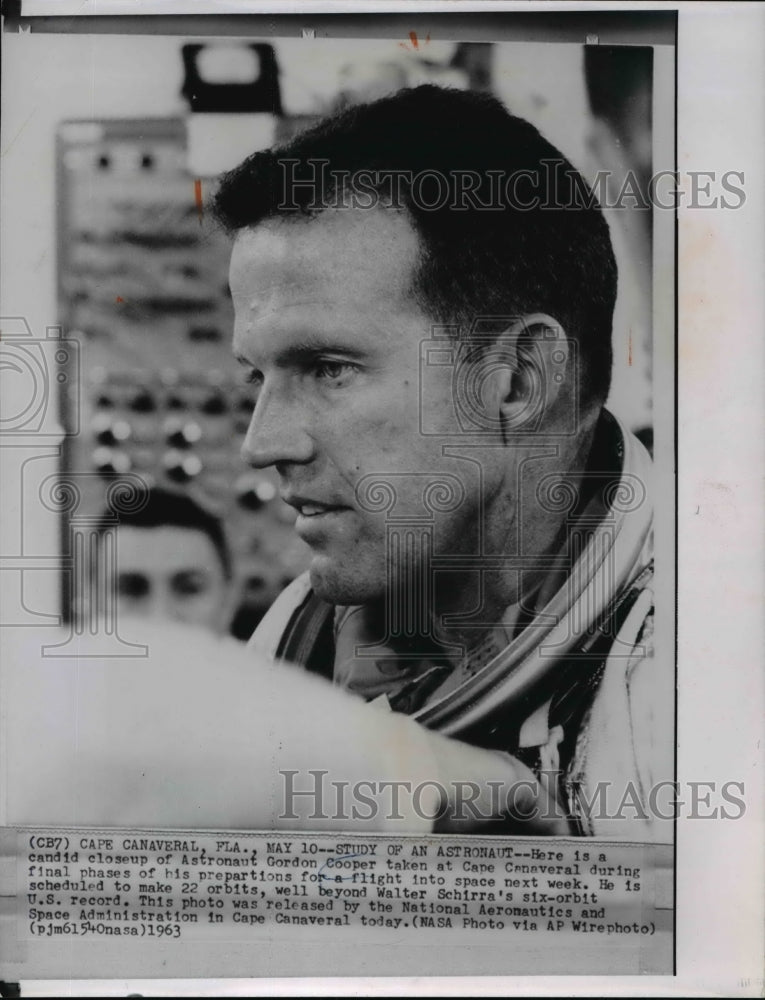 1963 Wire Photo Astronaut Gordon Cooper at Cape Canaveral  - Historic Images