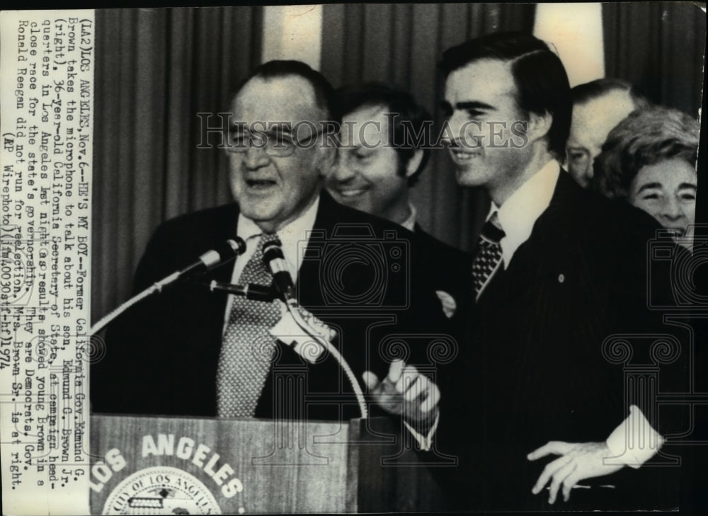 1974 Wire Photo Gov. Edmund G. Brown takes the microphone to talk about his son - Historic Images