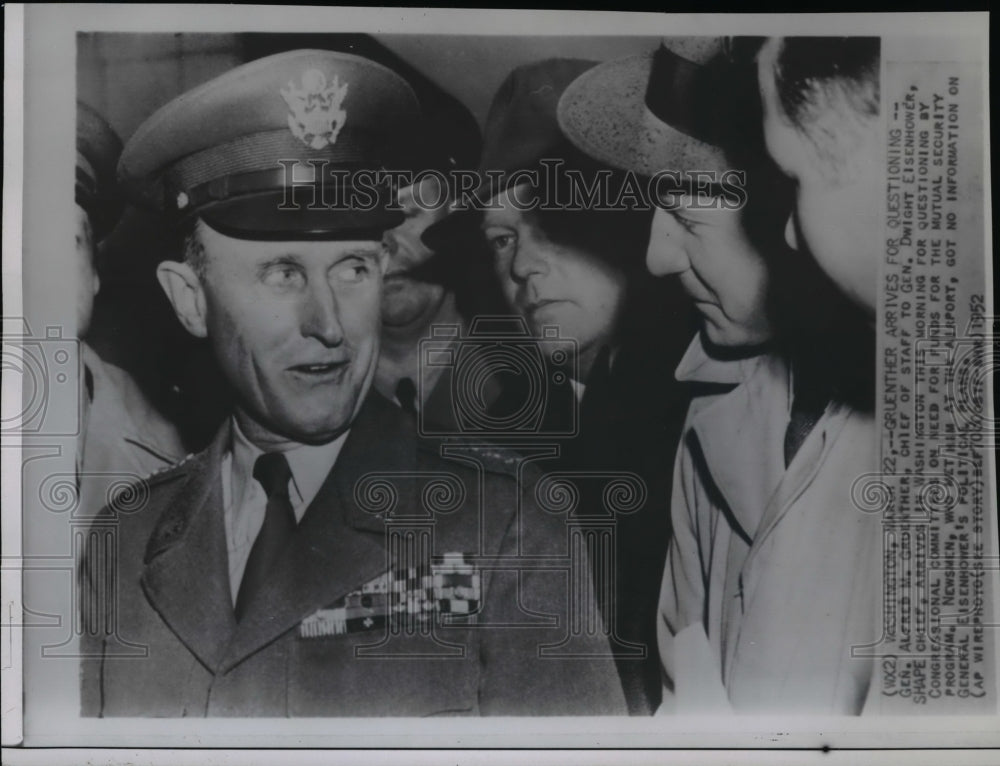 1952 Press Photo Gen Alfred Gruenther arrives in Washington for questioning. - Historic Images