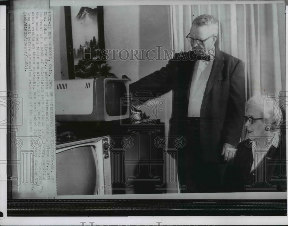 1962 Wire Photo Mr. and Mrs. John Glenn, Sr., parents of Astronaut John Glenn-Historic Images