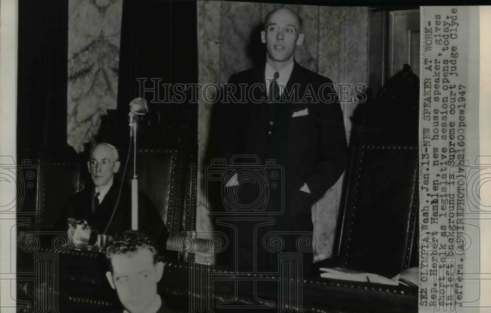 1947 Wire Photo Rep. Herbert Hemblen giving a short talk at legislative session - Historic Images