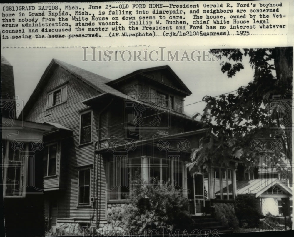 1975 Wire Photo President Gerald R. Ford&#39;s boyhood home in Grand Rapids, Mich. - Historic Images