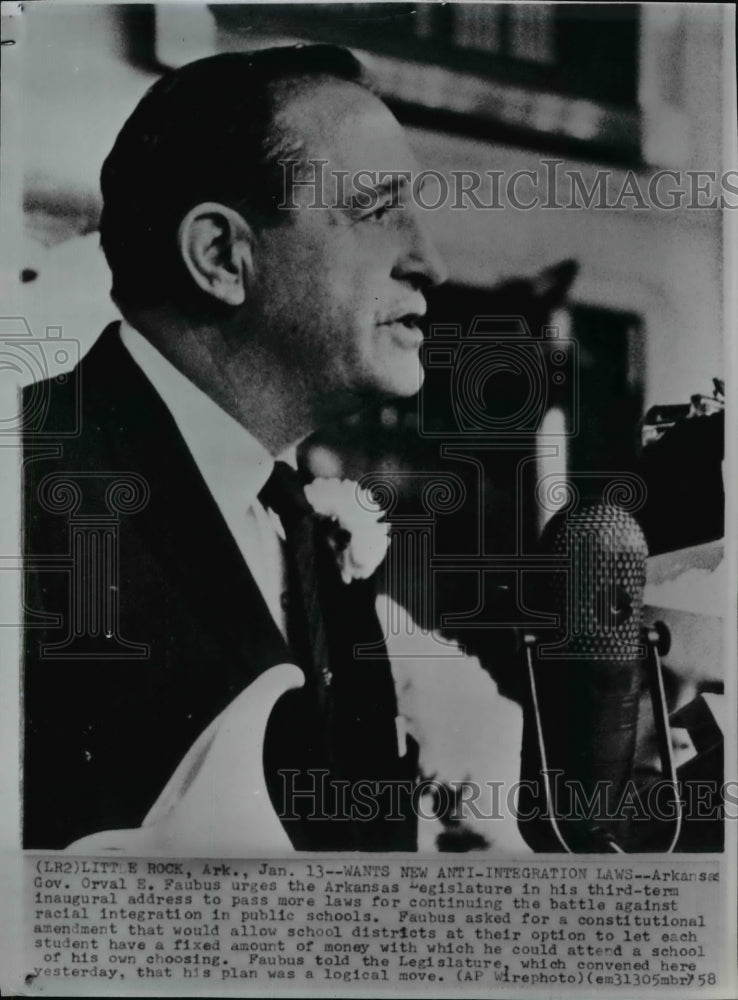 1958 Wire Photo Gov. Orval E. Faubus speaking in Little Rock, Arkansas - Historic Images