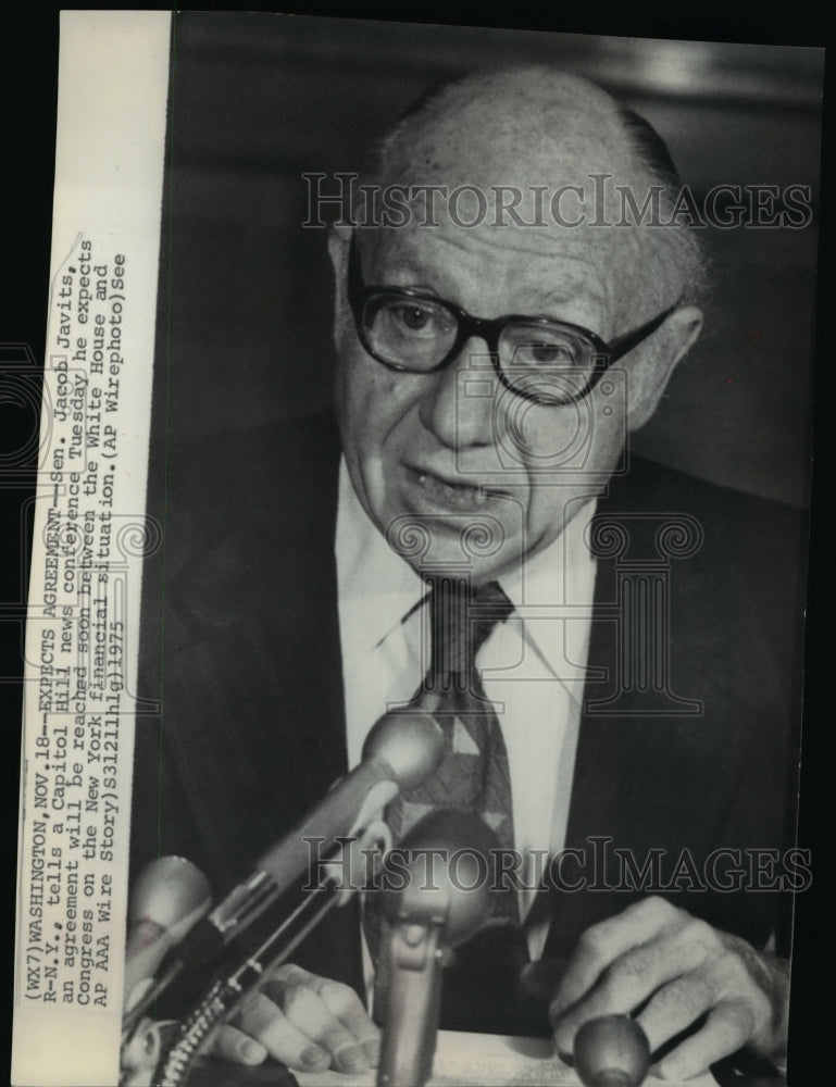 1975 Press Photo Sen. Jacob Javits talking at a Capitol Hill news conference-Historic Images