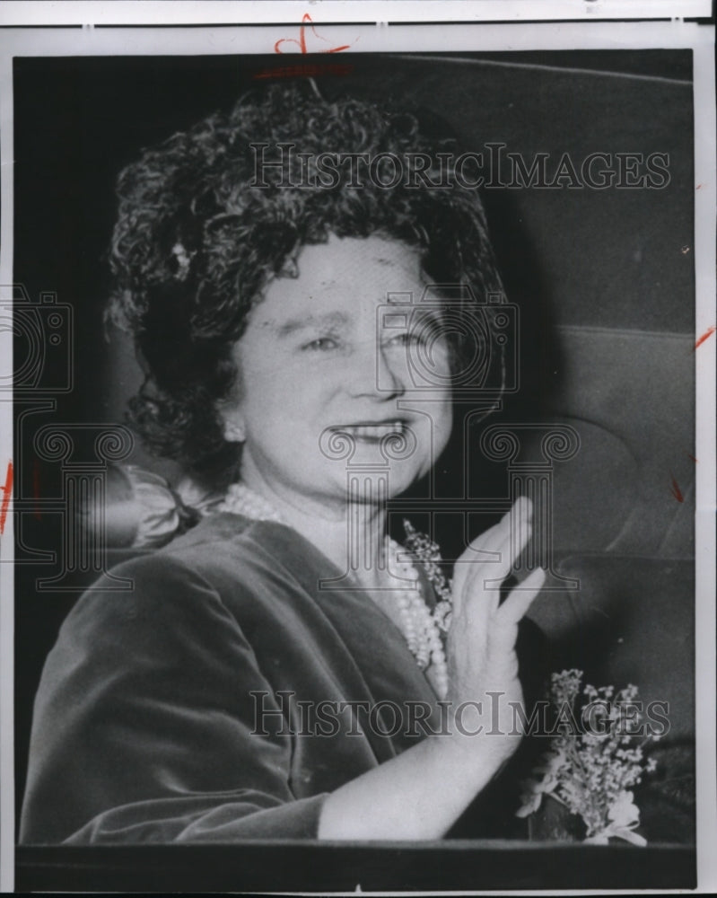 1961 Press Photo England&#39;s Queen Mother Elizabeth - Historic Images