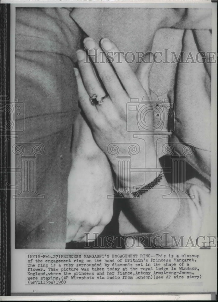 1960 Press Photo Close up of Princess Margaret&#39;s Ruby and diamond Flower ring. - Historic Images