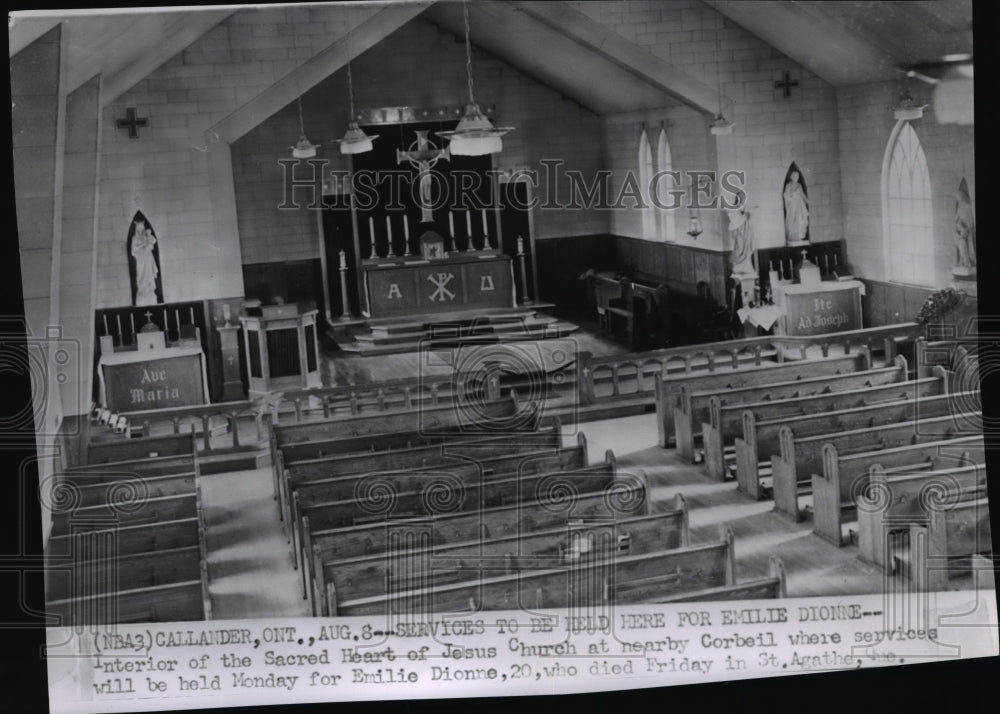 1954 Press Photo Interior of the Sacred Heart of Jesus Church at nearby Corbeil - Historic Images