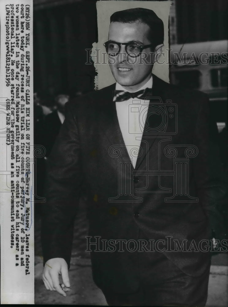 1956 Press Photo Harvey M. Matusow on trial for five counts of perjury - Historic Images