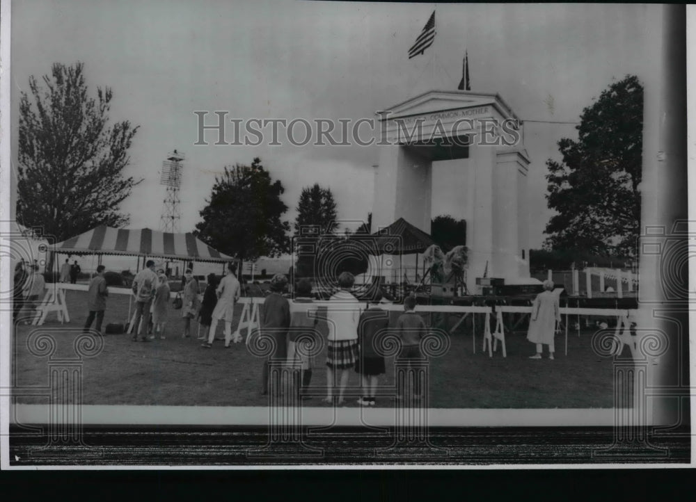 1964 Press Photo Lyndon Johnson visit to Northwest - Historic Images