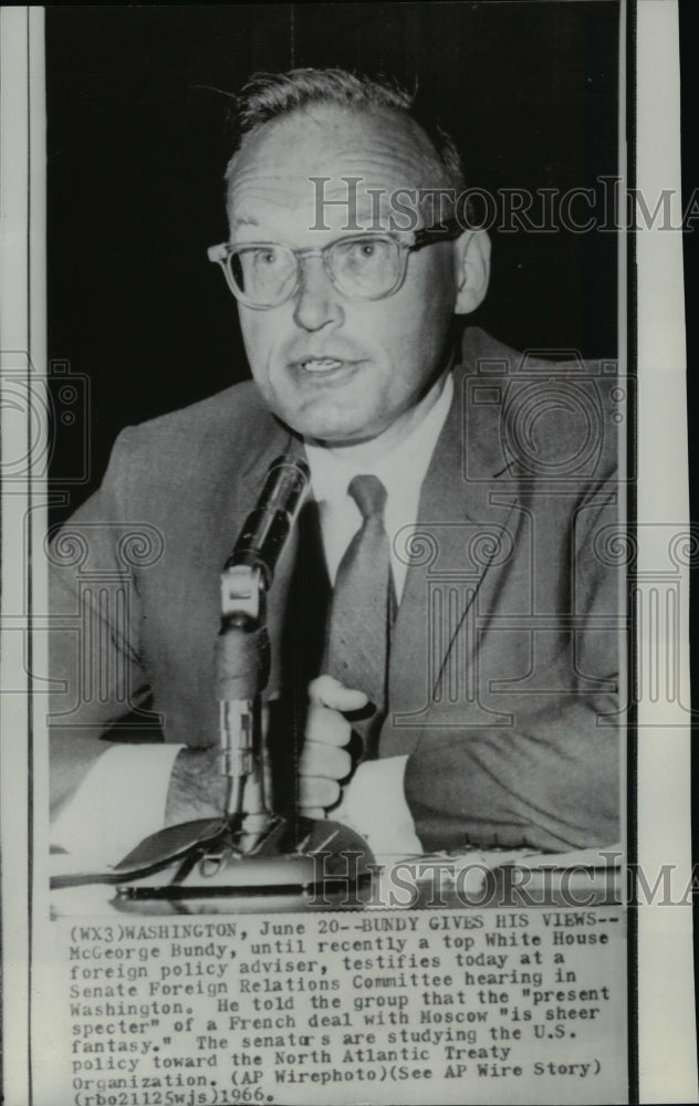 1966 Press Photo McGeorge Bundy testifies at Senate Foreign Relations Committee-Historic Images