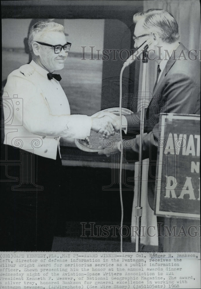 1968 Press Photo Director of Defense Army Col. Rodger R. Bankson - Historic Images