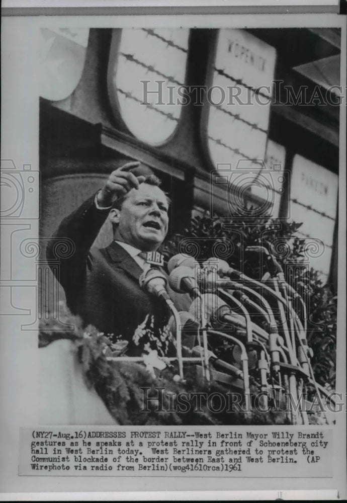 1961 Mayor Willy Brandt gestures as he speaks at a protest rally - Historic Images