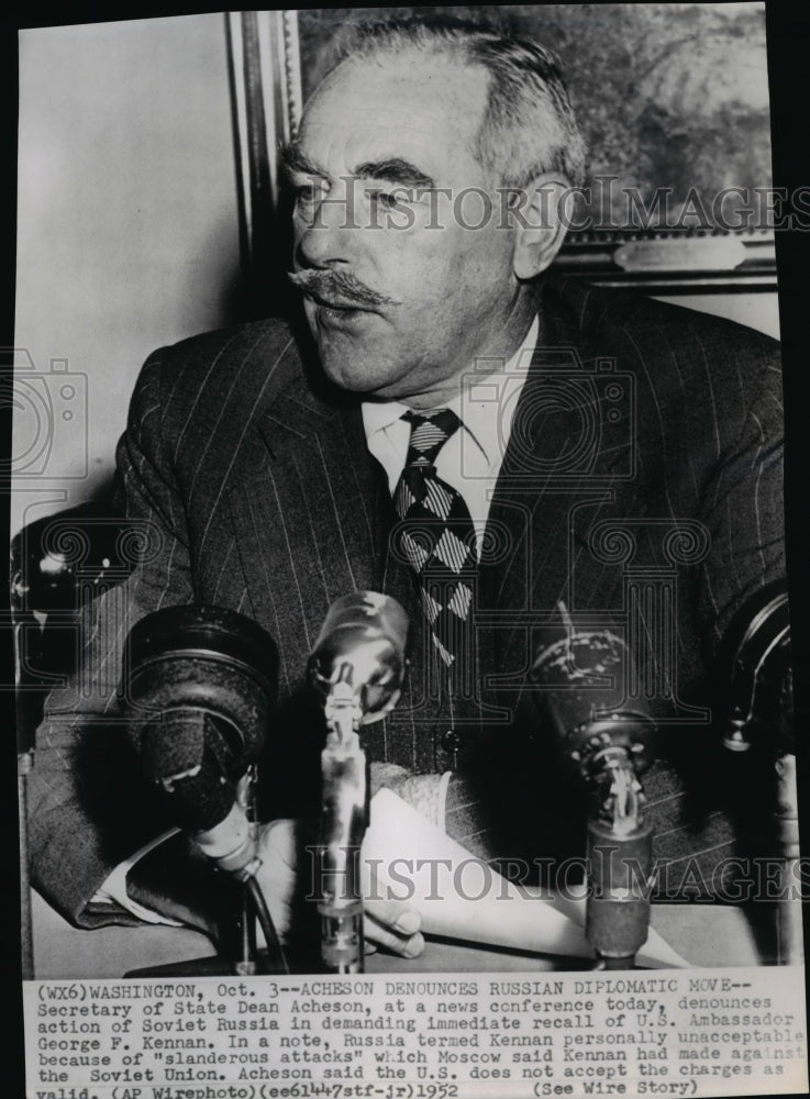 1952 Secretary of State Dean Acheson speaking at news conference. - Historic Images