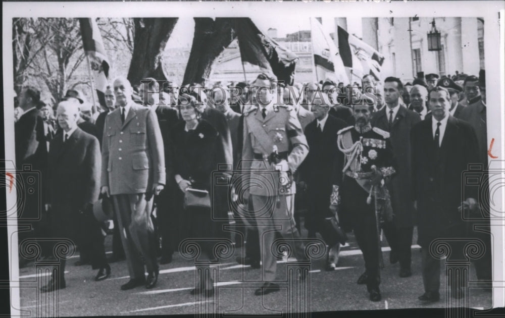 1963 World leaders in the Kennedy funeral procession - Historic Images