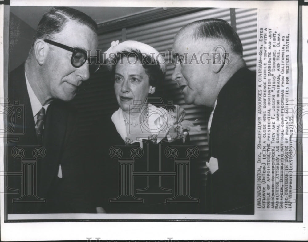 1955 Press Photo Senator Estes Kefauver speaks with reporters about appointees - Historic Images