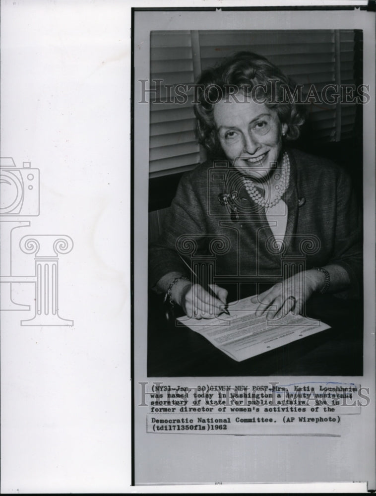 1962 Press Photo Katie Loucheim Deputy assistant secretary of state. - spw06504-Historic Images