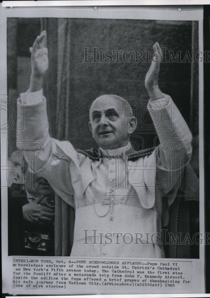 1965 Press Photo Pope Paul VI outside St. Patrick&#39;s Cathedral in New York - Historic Images