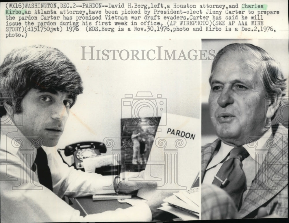 1976 Attorney David H. Berg and Attorney Charles Kirbo - Historic Images