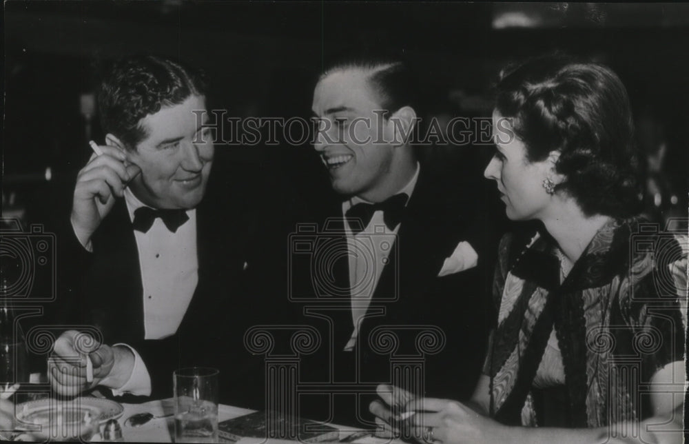 1941 Franklin D. Roosevelt, Jr with Betsy Roosevelt and Q. Reynolds - Historic Images