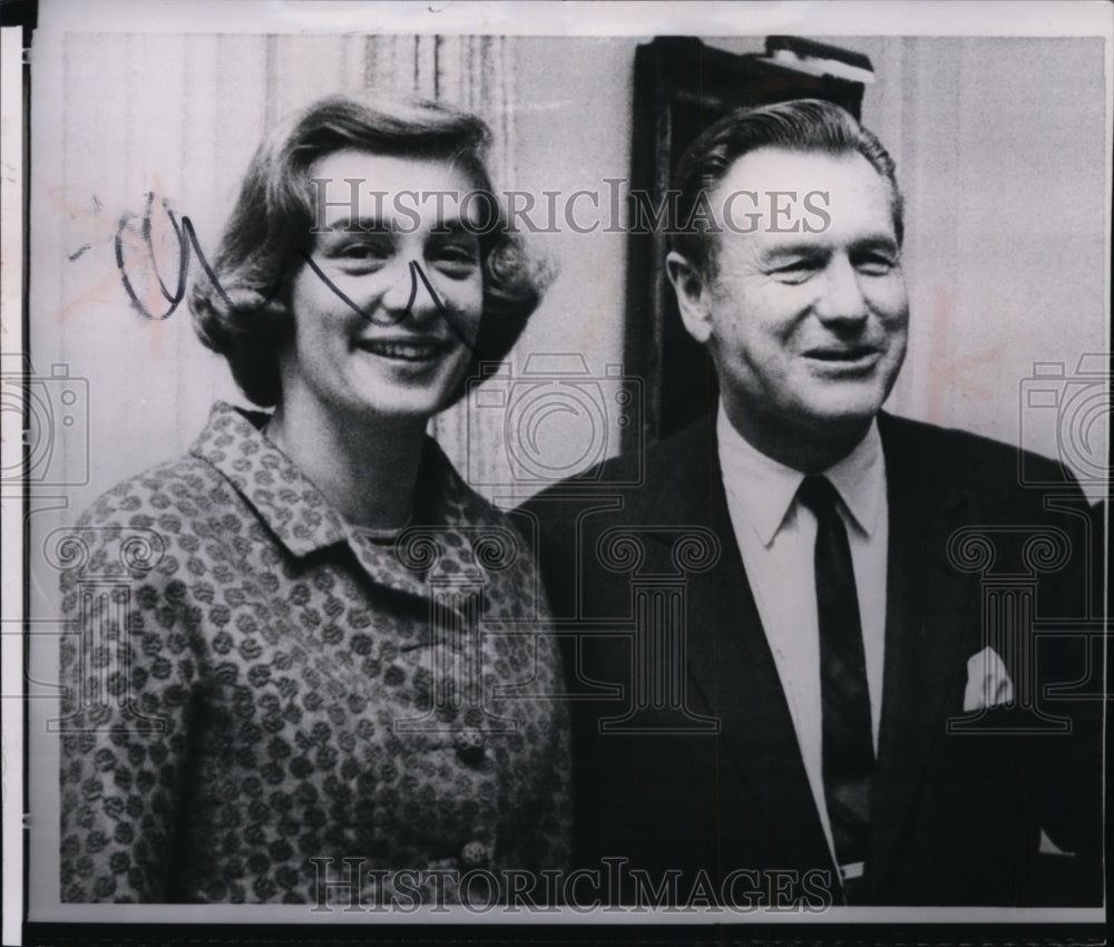 1963 Press Photo New York Governor and Mrs. Nelson Rockefeller - Historic Images