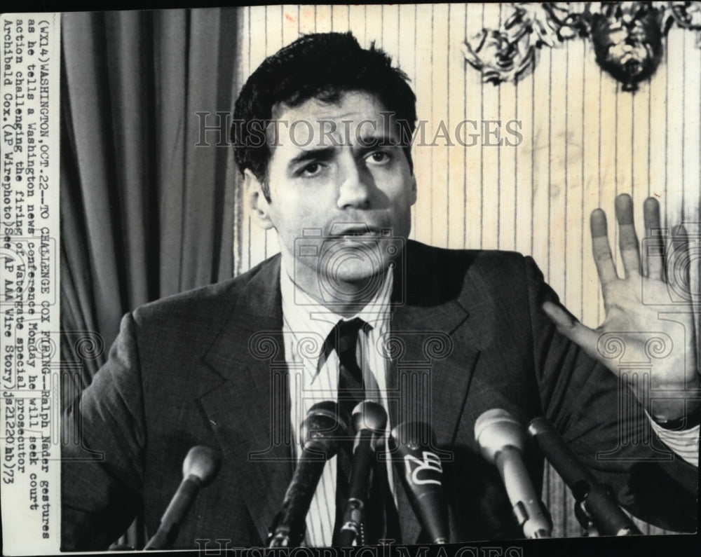 1973 Ralph Nader talks to reporters in a Washington news conference - Historic Images