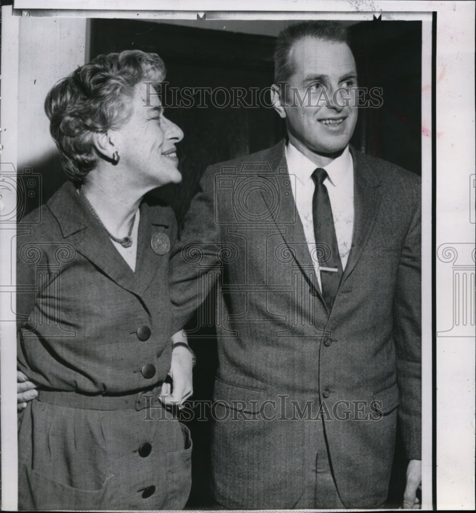 1964 Press Photo Cattleman &amp; former state legislator John Goldmark &amp; wife Sally. - Historic Images