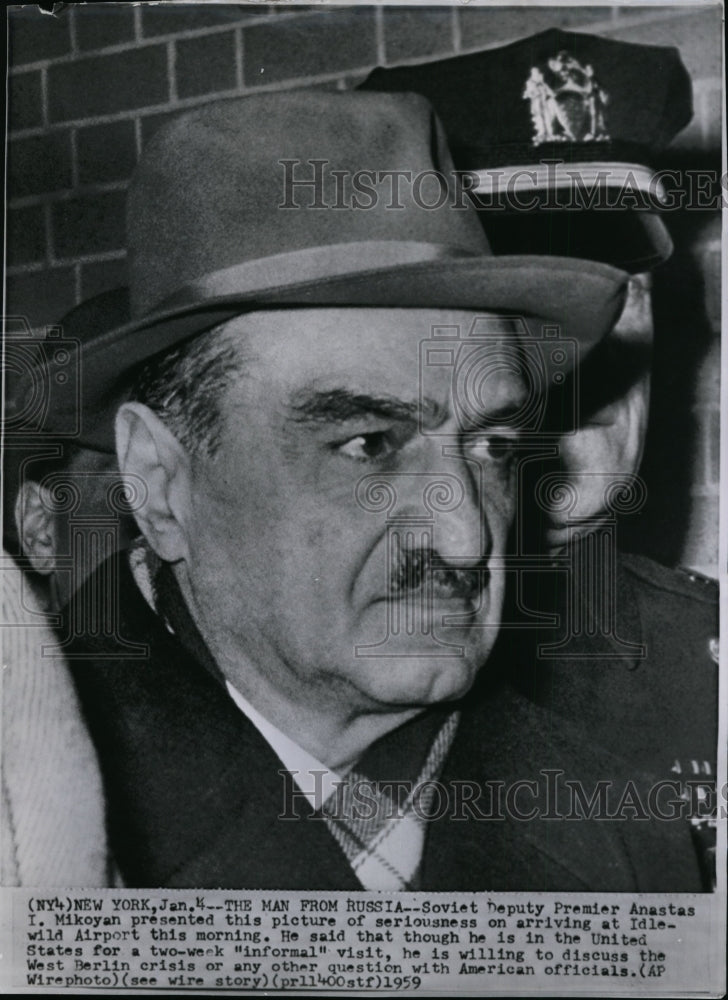 1959 Press Photo Soviet Deputy Premier Anastas I. Mikoyan at Idlewild Airport - Historic Images