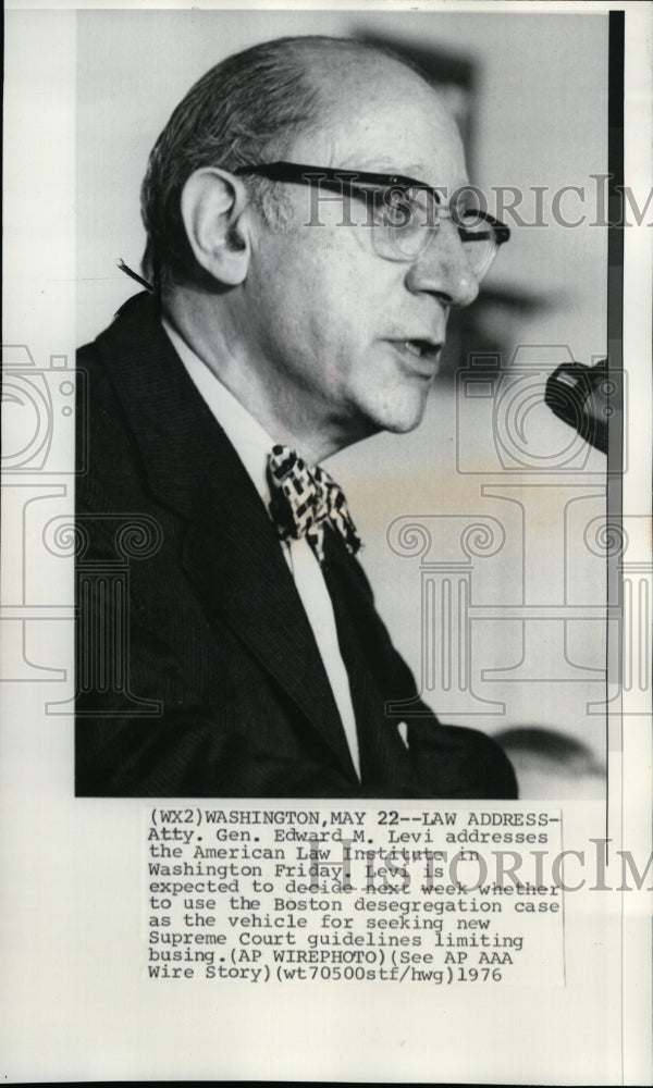 1976 Atty. Gen. Edward M. Levi addressing the American Law Institute - Historic Images