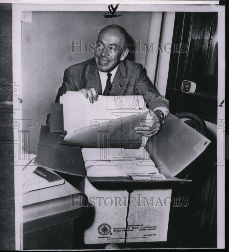 1963 Press Photo Democrat Karl Rolvaag with filing cabinet at St. Paul Capitol - Historic Images