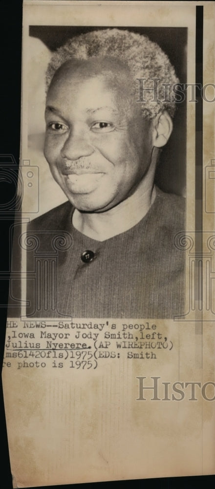 1975 Press Photo Iowa Mayor Jody Smith, Julius Nyerere. - Historic Images