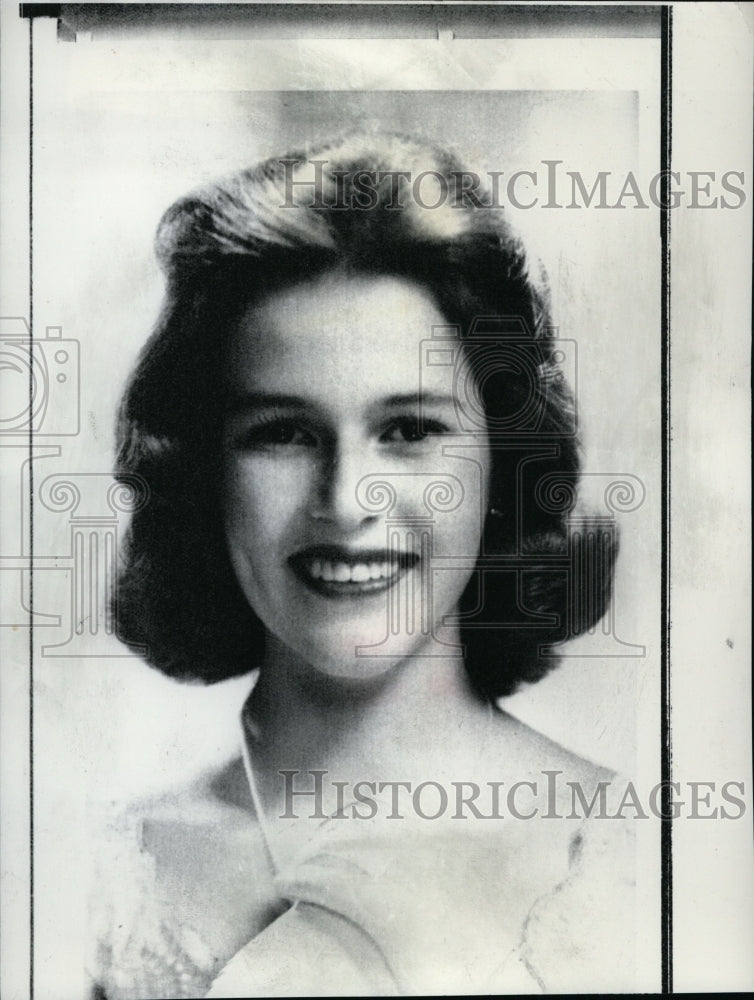 1969 Debutante Miss Beryl Slocum, of Newport, Rhode Island. - Historic Images