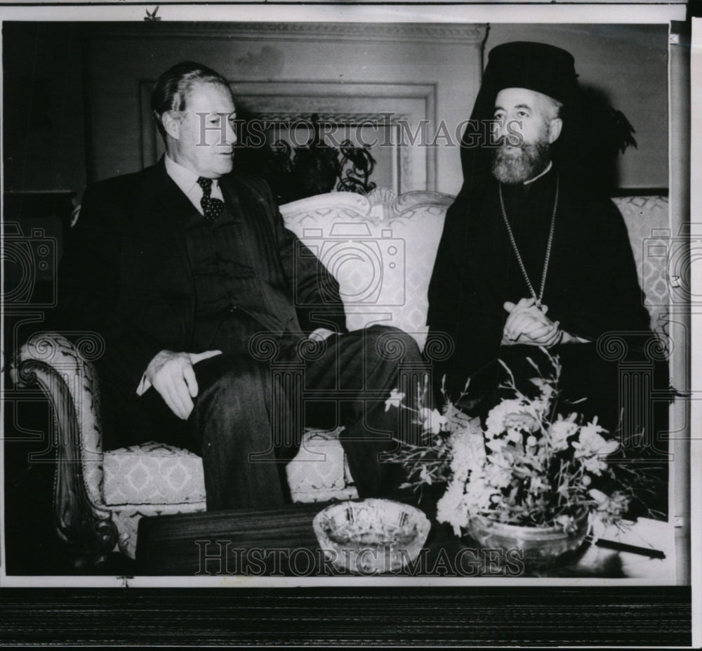 1963 Press Photo British Commonwealth Sec. Duncan Sandys &amp; Archbishop Makarios - Historic Images