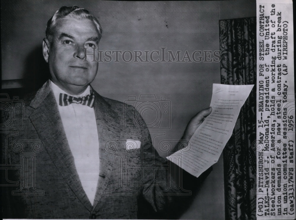 1956 Press Photo David McDonald of United Steelworkers holds union demands draft - Historic Images