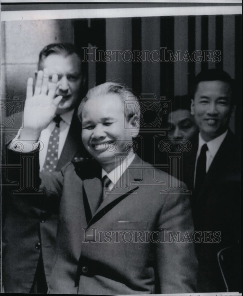 1968 Press Photo North Vietnamese Delegation Leader, Xuan Thuy, at Paris talks - Historic Images