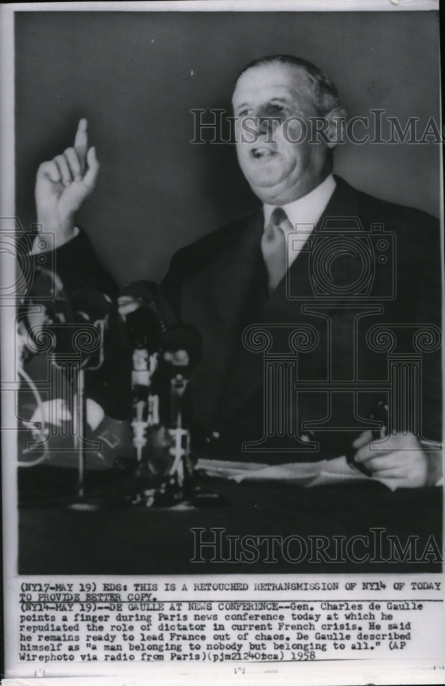 1958 Press Photo General Charles de Gaulle speaks at Paris news conference - Historic Images