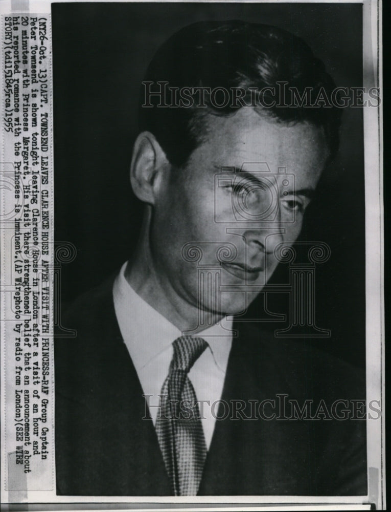 1955 Press Photo Captain Peter Townsend after his visit with Princess Margaret - Historic Images