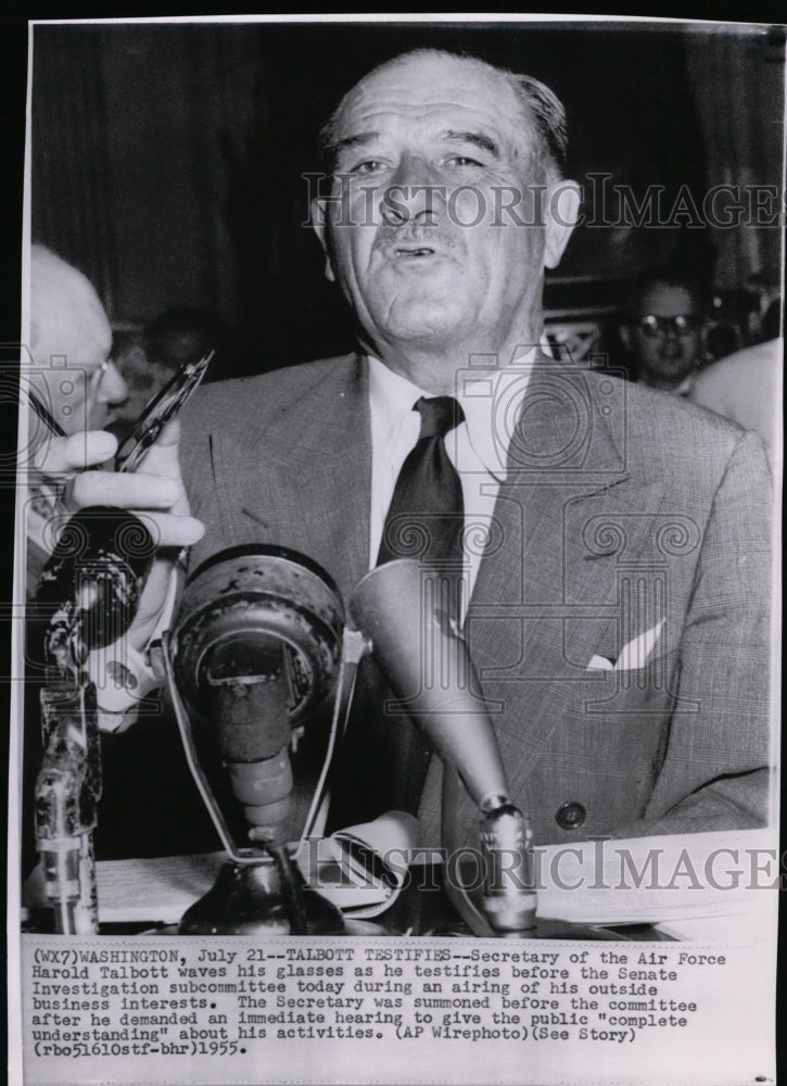 1955 Press Photo Harold Talbott, Secretary of Air Force, testifies before Senate-Historic Images