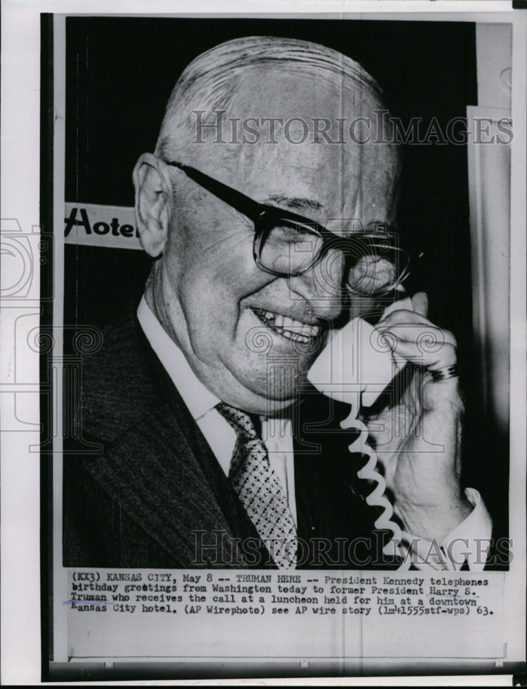 1963 Press Photo President Kennedy telephones former President Truman to greet - Historic Images