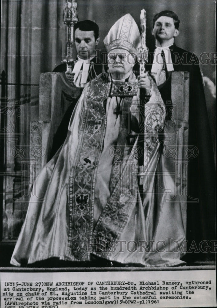 1961 Press Photo Dr. Michael Ramsey enthroned as Archbishop of Canterbury - Historic Images