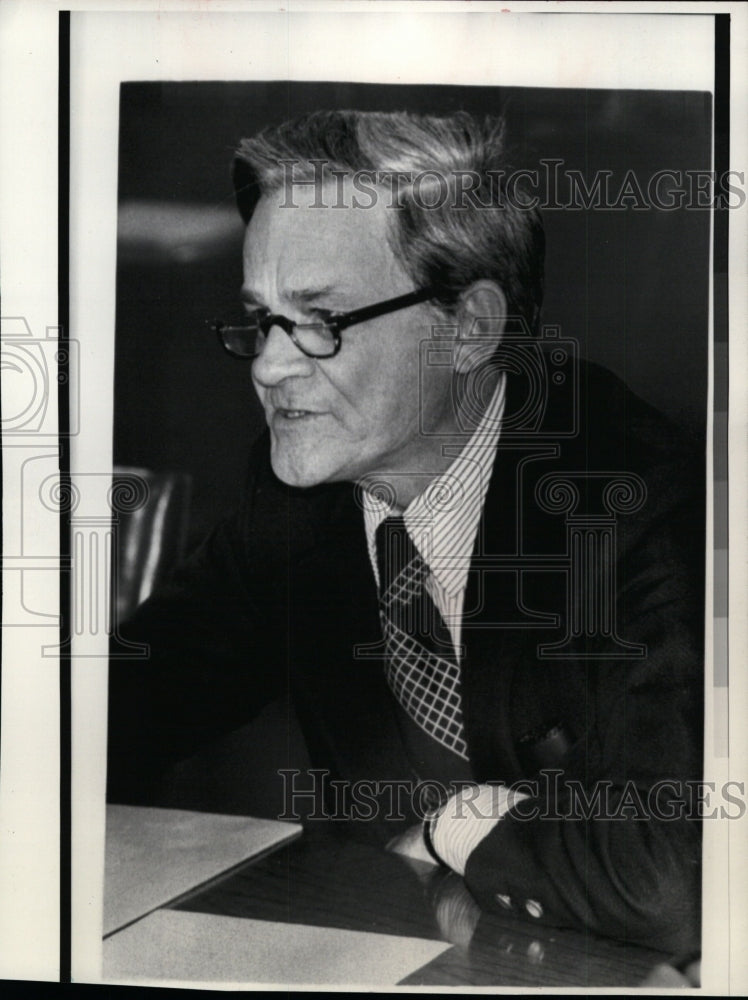 1976 Press Photo Charles Schultze, American economist - Historic Images