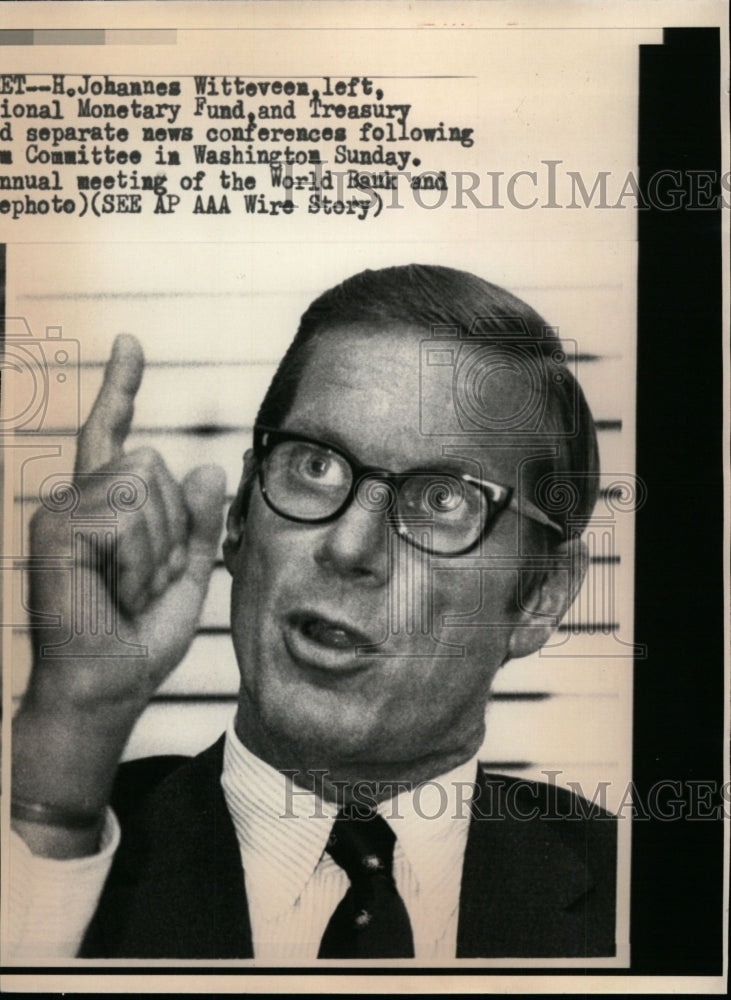 1977 Press Photo E. Johannes Witteveen, National Monetary Fund and Treasury - Historic Images