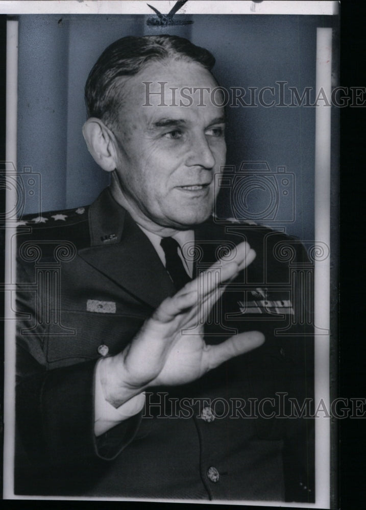 1958 Press Photo General Maxwell Taylor testifies for Pentagon reorganization - Historic Images