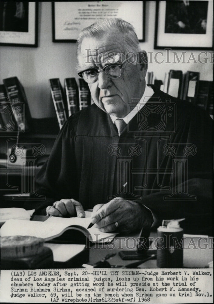 1968 Press Photo Judge Herbert V. Walker, looks up from his work in his chambers- Historic Images